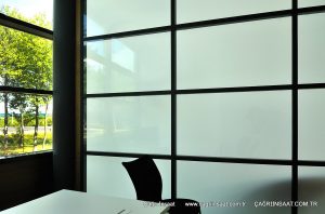 yatay bölme duvar buzlu