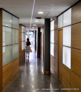 Camlı bölme duvar sistemleri